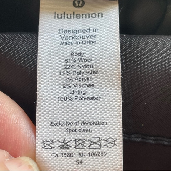 Lululemon On the Beat Belt Bag Sherpa 5L Black NWOT - Picture 14 of 15